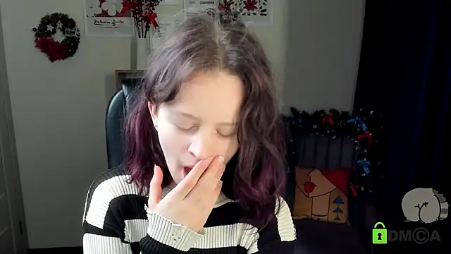 Alina Mills online show from December 21, 2025, 8:43 am