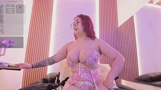 juicy led  online show from January 23, 2025, 11:26 am