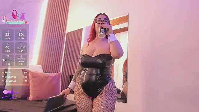 juicy led  online show from March 7, 2025, 2:34 pm