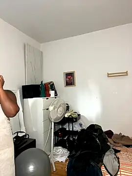 Snapshot of Goddess_Nafeesha chatting on October 19, 2025, 9:04 pm Goddess Nafeesha online show from October 19, 2025, 9:04 pm