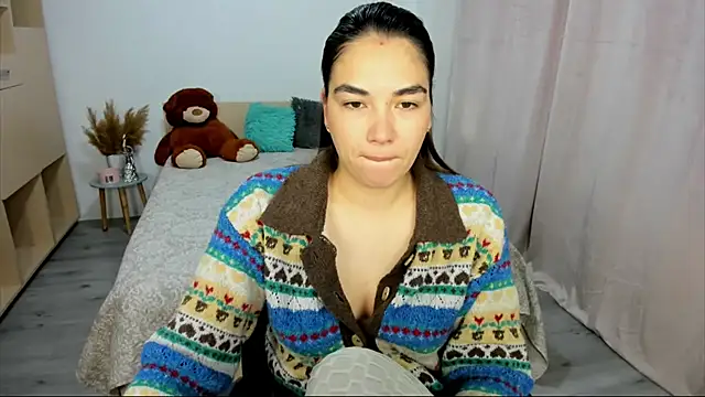 Snapshot of Alexa_Dolly12 chatting on October 9, 2025, 6:11 am Alexa Dolly12 online show from October 9, 2025, 6:11 am