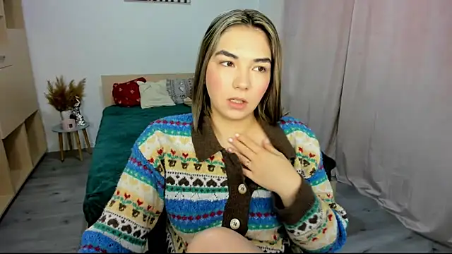 Alexa Dolly12 online show from December 16, 2025, 8:08 am