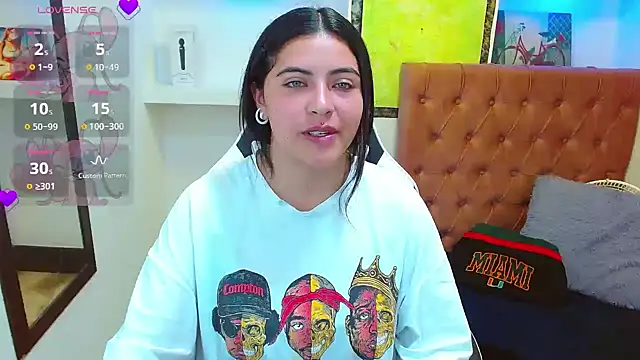  luna torres online show from December 2, 2025, 1:28 pm