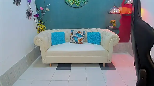 Melikasweetz online show from February 9, 2026, 5:39 pm