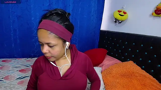 Snapshot of Melikasweetz chatting on April 27, 2026, 4:49 pm Melikasweetz online show from April 27, 2026, 4:49 pm