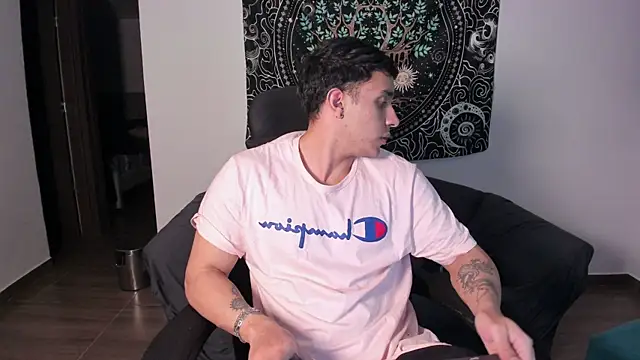 JayMarcos  online show from February 18, 2025, 4:37 am