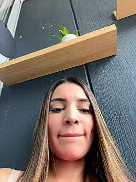 Snapshot of VictoriaNoah_ chatting on November 8, 2025, 5:12 pm VictoriaNoah online show from November 8, 2025, 5:12 pm