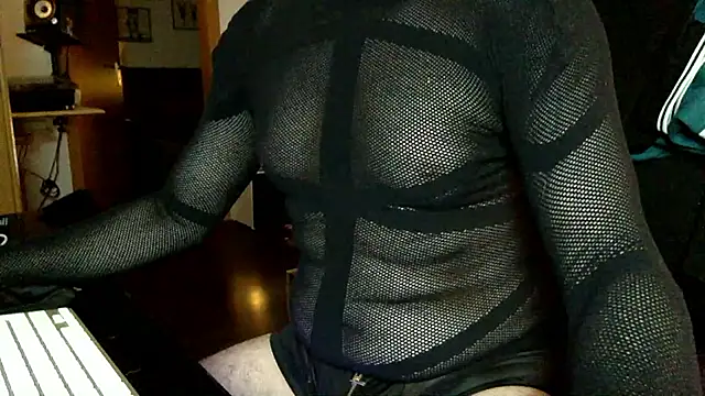 Snapshot of tomz0819 chatting on September 13, 2025, 12:43 am tomz0819 online show from September 13, 2025, 12:43 am