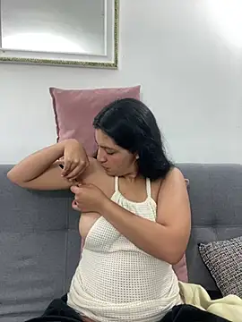 Snapshot of cloe_small chatting on January 27, 2025, 6:41 am cloe small online show from January 27, 2025, 6:41 am