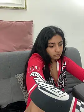 Snapshot of cloe_small chatting on January 28, 2025, 10:56 am cloe small online show from January 28, 2025, 10:56 am