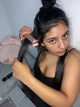 Snapshot of cloe_small chatting on February 28, 2025, 9:25 am cloe small online show from February 28, 2025, 9:25 am