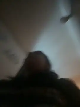 cloe small online show from October 7, 2025, 1:14 am