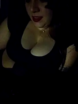 karoll 24 online show from February 3, 2026, 3:37 am