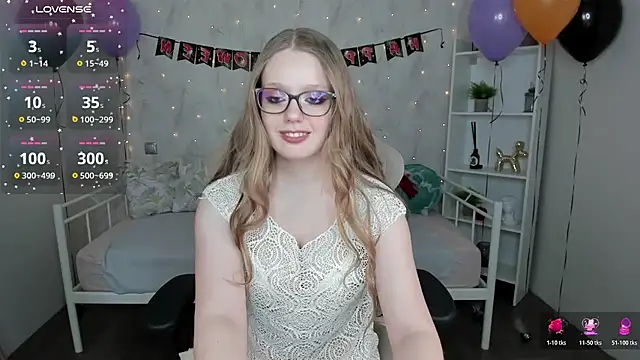 Polly  Cutie online show from November 2, 2025, 5:32 am