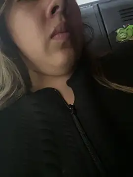 LinaBrowm online show from January 14, 2026, 4:12 pm