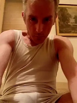 Snapshot of dedalus84 chatting on March 12, 2025, 10:17 pm dedalus84 online show from March 12, 2025, 10:17 pm