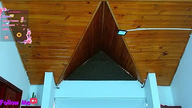 scarlleth  online show from January 27, 2025, 6:20 pm