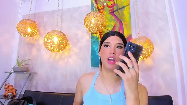 victoria aleia  online show from March 10, 2025, 8:23 pm