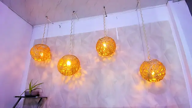 victoria aleia  online show from March 11, 2025, 10:31 pm