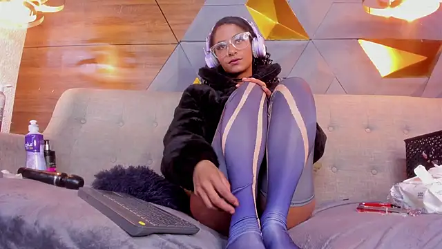 Snapshot of sarah_banks1 chatting on January 6, 2025, 10:15 pm sarah banks1 online show from January 6, 2025, 10:15 pm