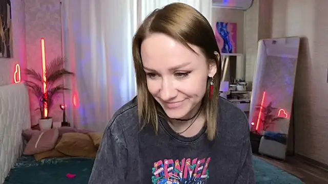 Snapshot of VeronicaRoss chatting on February 24, 2025, 8:17 am VeronicaRoss online show from February 24, 2025, 8:17 am