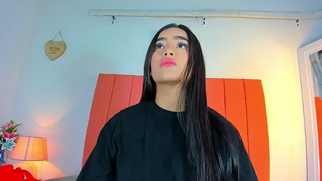 Snapshot of valen_rose0 chatting on October 12, 2025, 12:04 pm valen rose0 online show from October 12, 2025, 12:04 pm