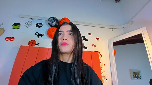 Snapshot of valen_rose0 chatting on October 30, 2025, 12:06 pm valen rose0 online show from October 30, 2025, 12:06 pm