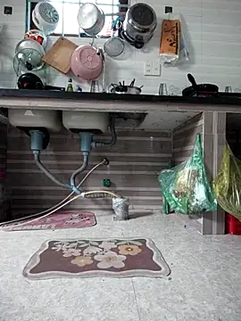 Haralushiaaa online show from October 28, 2025, 3:21 am