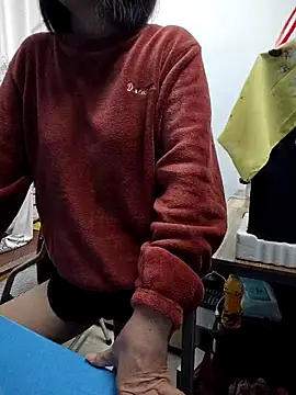 Haralushiaaa online show from October 31, 2025, 5:41 am