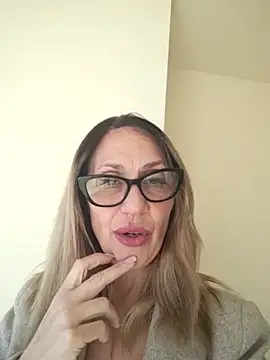 JasmineNoir2 online show from February 13, 2026, 1:18 pm