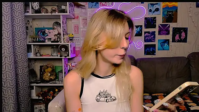 Snapshot of Maria_Hunt chatting on December 5, 2024, 3:15 am Maria Hunt online show from December 5, 2024, 3:15 am