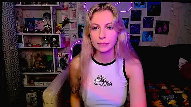 Snapshot of Maria_Hunt chatting on December 19, 2024, 3:29 am Maria Hunt online show from December 19, 2024, 3:29 am