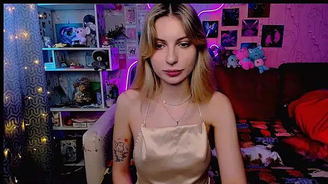 Snapshot of Maria_Hunt chatting on January 21, 2025, 6:22 am Maria Hunt online show from January 21, 2025, 6:22 am