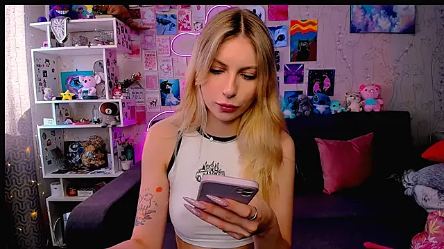 Snapshot of Maria_Hunt chatting on February 6, 2025, 6:51 am Maria Hunt online show from February 6, 2025, 6:51 am
