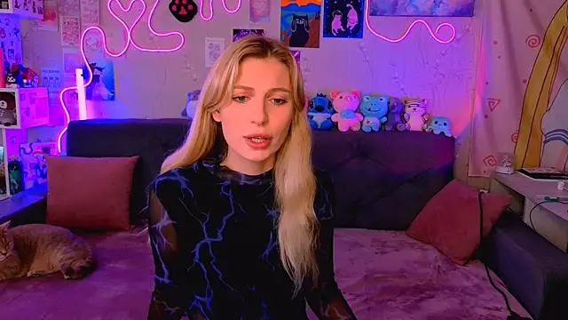 Snapshot of Maria_Hunt chatting on September 18, 2025, 4:47 am Maria Hunt online show from September 18, 2025, 4:47 am