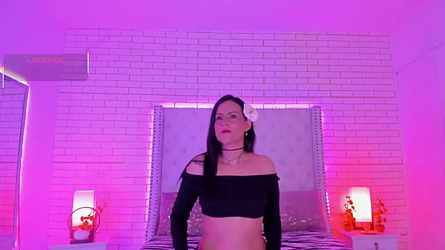 Coco Balenciaga  online show from March 20, 2026, 11:37 am