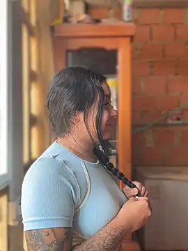 Pretty Isadora online show from February 17, 2026, 7:53 pm