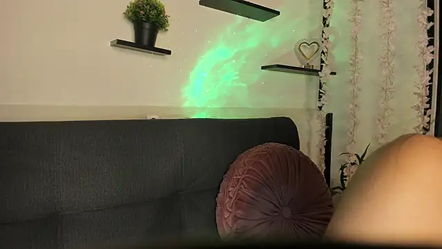 on tefa online show from February 13, 2025, 9:27 pm