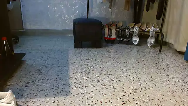 Samantabrown  online show from February 13, 2026, 11:28 am