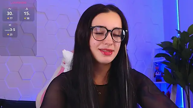 Snapshot of EvaCanton chatting on December 4, 2024, 11:30 am EvaCanton online show from December 4, 2024, 11:30 am