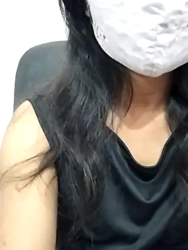 Snapshot of Triveni-Lovely chatting on February 13, 2026, 8:32 am Triveni-Lovely online show from February 13, 2026, 8:32 am