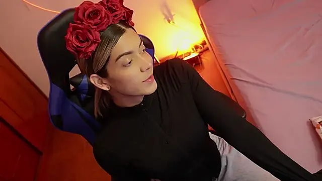 tay ler3 online show from February 17, 2025, 10:47 pm