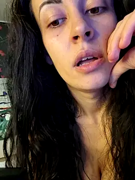 loryyy sexyyy online show from November 27, 2025, 9:17 pm