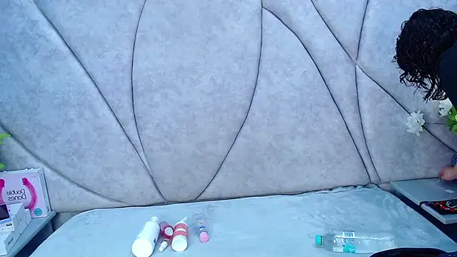 Amy hoy69 online show from February 23, 2025, 3:02 am