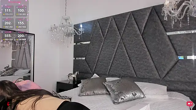 IsabellaGrey19 online show from October 10, 2025, 7:13 pm