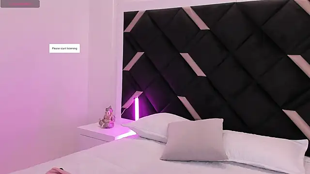 IsabellaGrey19 online show from November 1, 2025, 7:38 pm