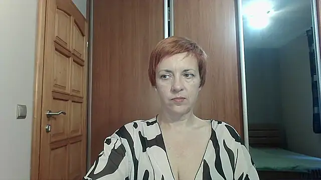 LoraLoraMay online show from June 28, 2026, 10:21 am