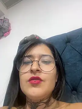 ZTahya online show from November 9, 2025, 2:10 am