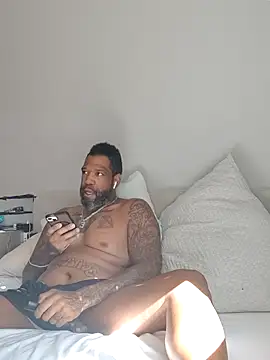 3prettyboy3 online show from November 13, 2025, 8:19 pm