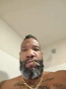 Snapshot of 3prettyboy3 chatting on February 24, 2026, 4:10 am 3prettyboy3 online show from February 24, 2026, 4:10 am